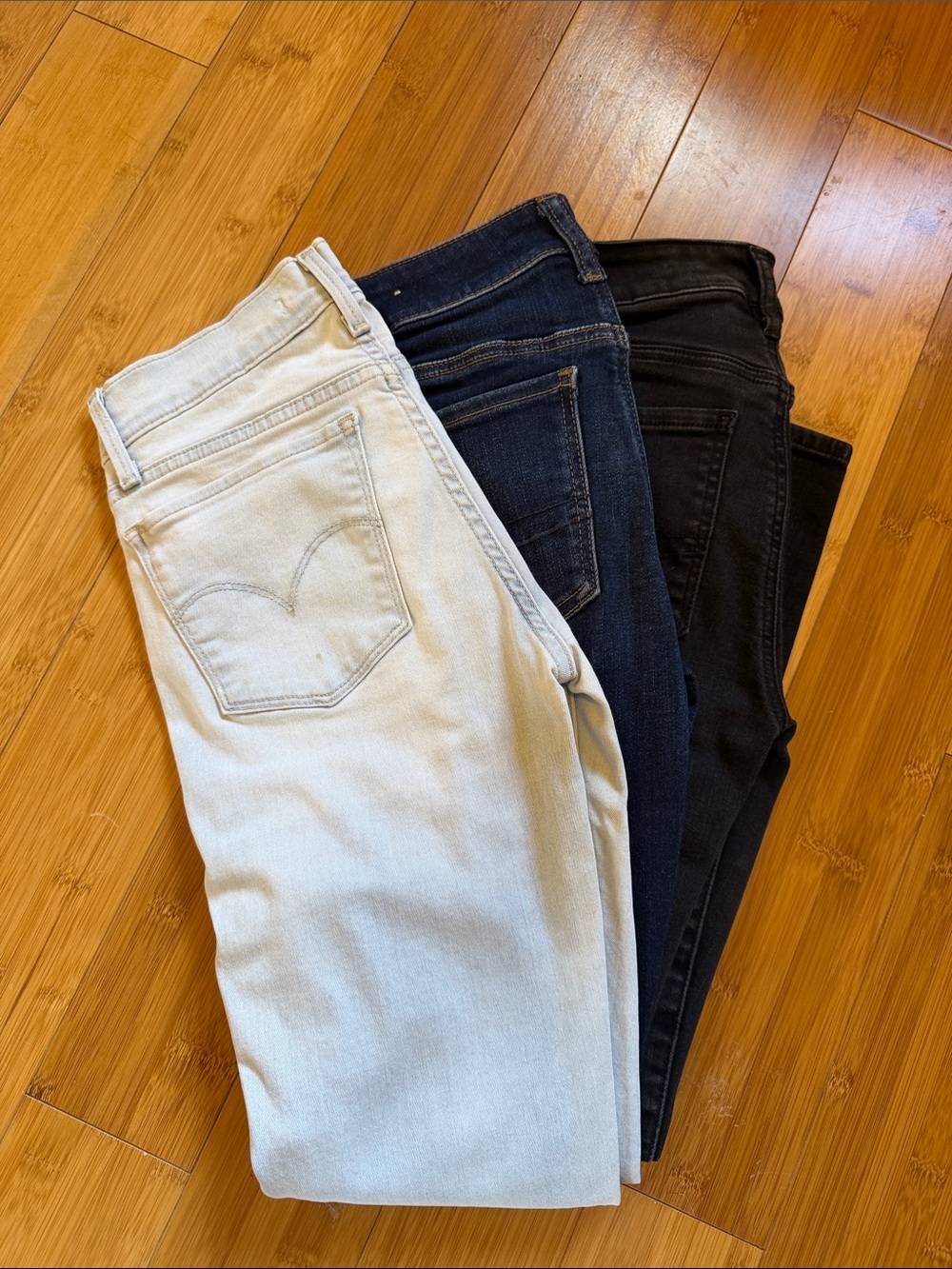 Levi’s and American Eagle Women’s Skinny Jeans - Light Blue, Dark Blue & Black